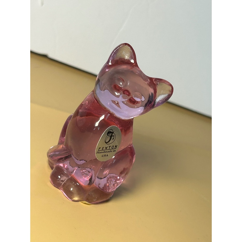 Fenton Pink Glass Cat Figurine Handmade USA Seated Feline 5365 CP Kitty